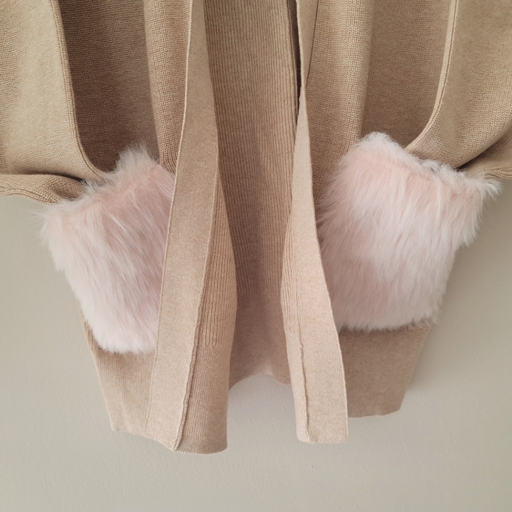 NWT Crewcuts Girls Long Cardigan Sweater with PINK Faux Fur Pockets 16(Girl) - Picture 3 of 13